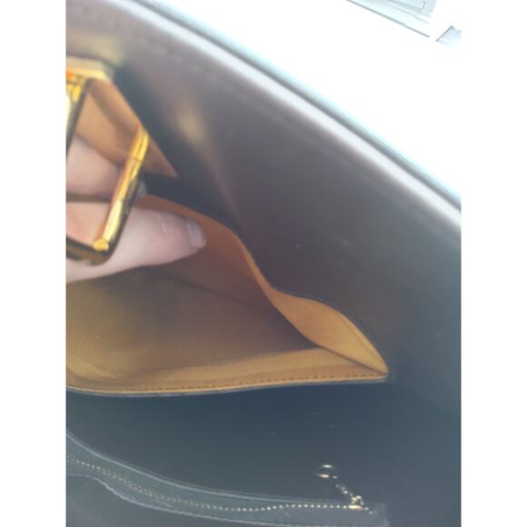 Morris moscovitz! Beautiful vintage purse, clasp w/ strap that wraps around. - Picture 8 of 13